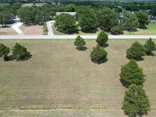 528 Country Club Rd, Ardmore, OK 73401
