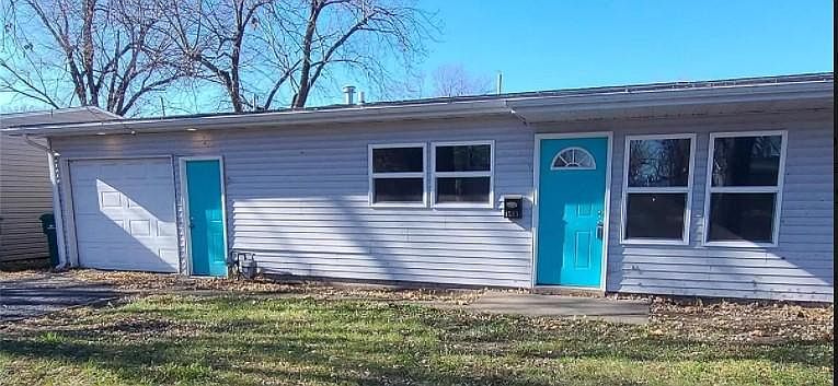1st image of 453 Walter Ave