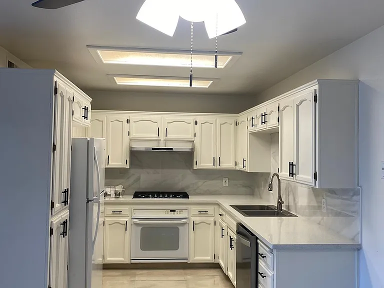 1542 E Alluvial Ave #128 — Photo 9