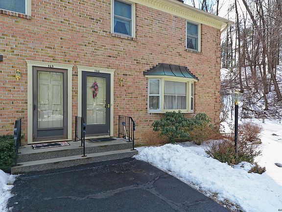 3rd image of 166 Williamsburg Ct