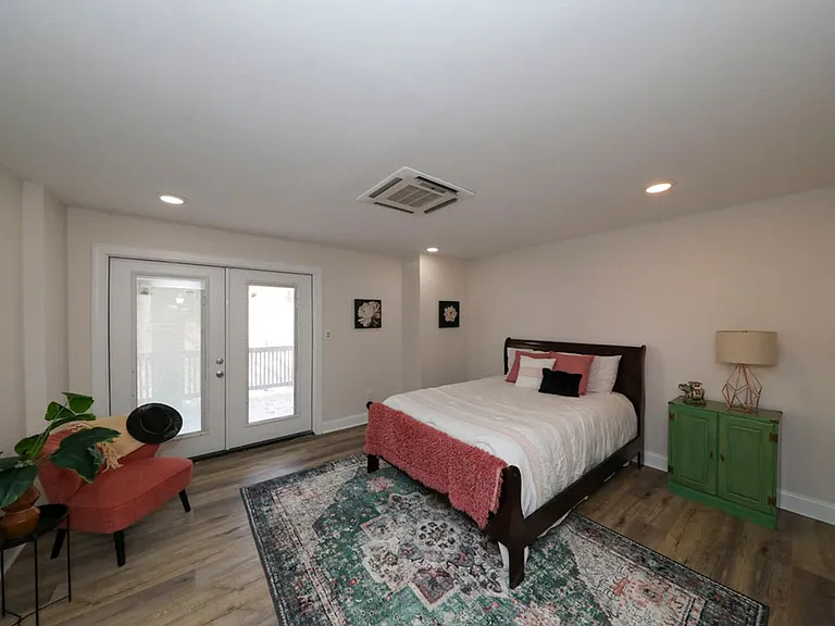 208 Fairfax Way — Photo 45