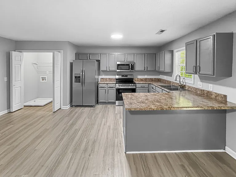 Summers Run Apartments — Photo 18