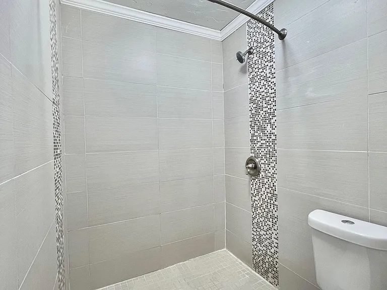 1301 Grant Dr — Photo 15