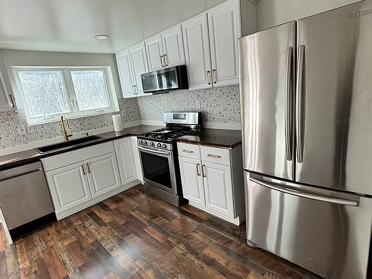 43 Ross St #2 — Photo 13