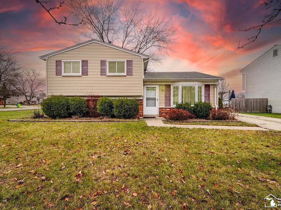 1st image of 29619 Sussex Ave