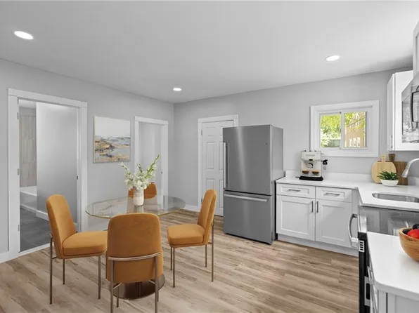 12 Spring St, West Warwick, RI 02893