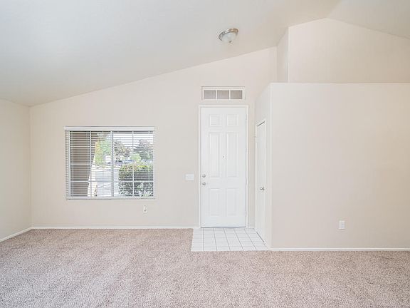 5th image of 36939 Cadmia Ct