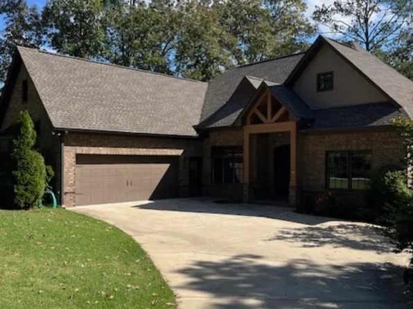 4208 Lakeview Cir, Birmingham, AL 35242