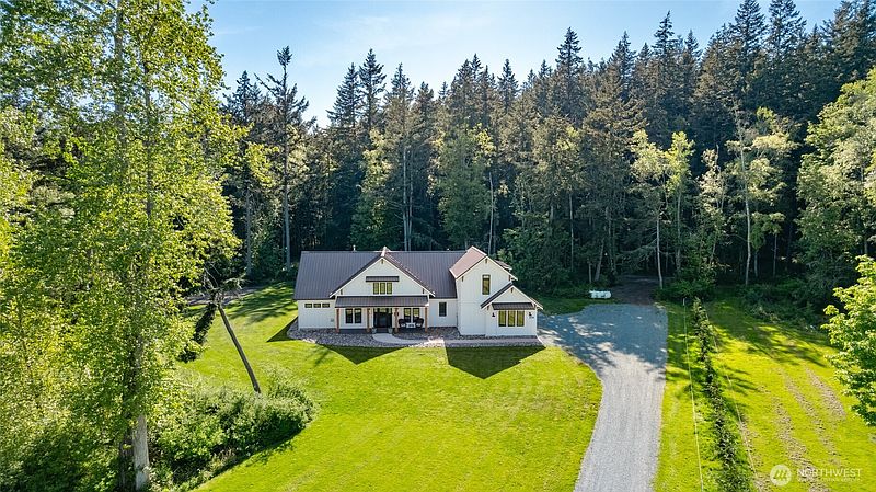 3rd image of 5680 Paradise Lane