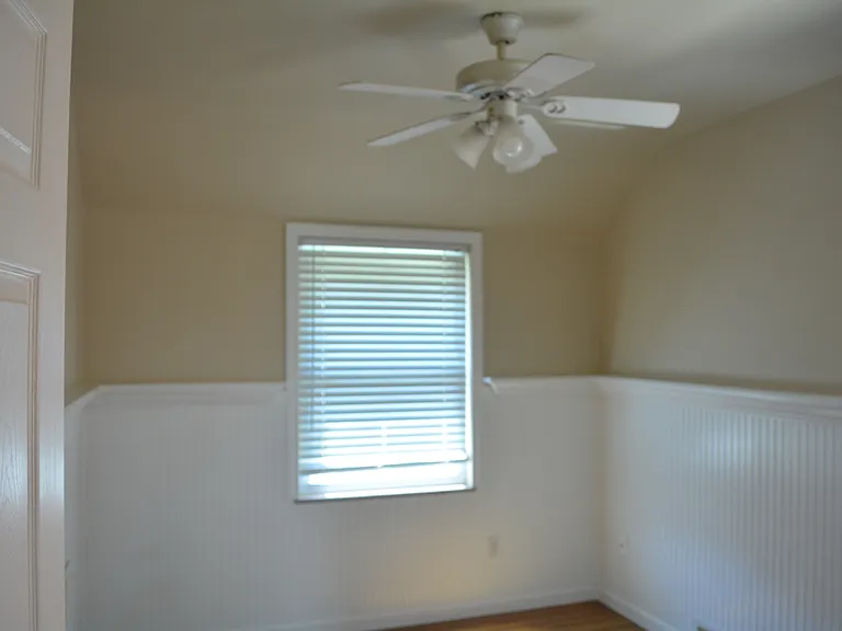 2632 Algonquin Pkwy — Photo 13
