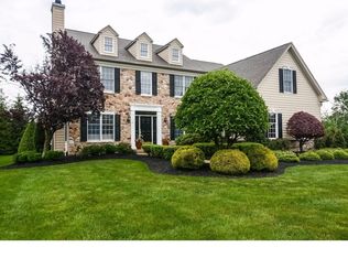 12 Blayze Ct, Newtown, PA 18940