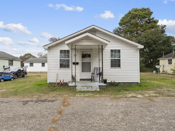 102 Short St, Dunn, NC 28334