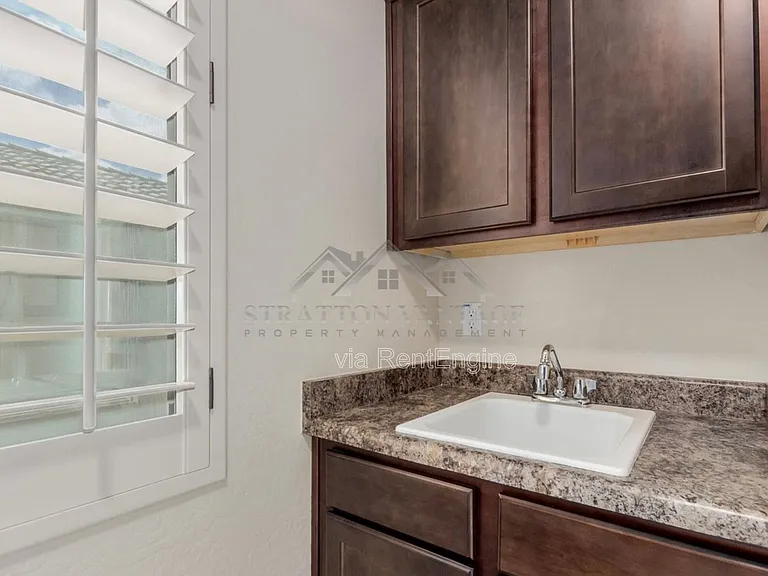 4467 E Remington Dr — Photo 25