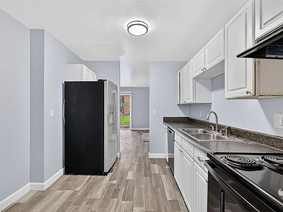 5th image of 5121 Picadilly Circus Ct