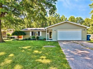 4931 Hollyview Dr, Vermilion, OH 44089