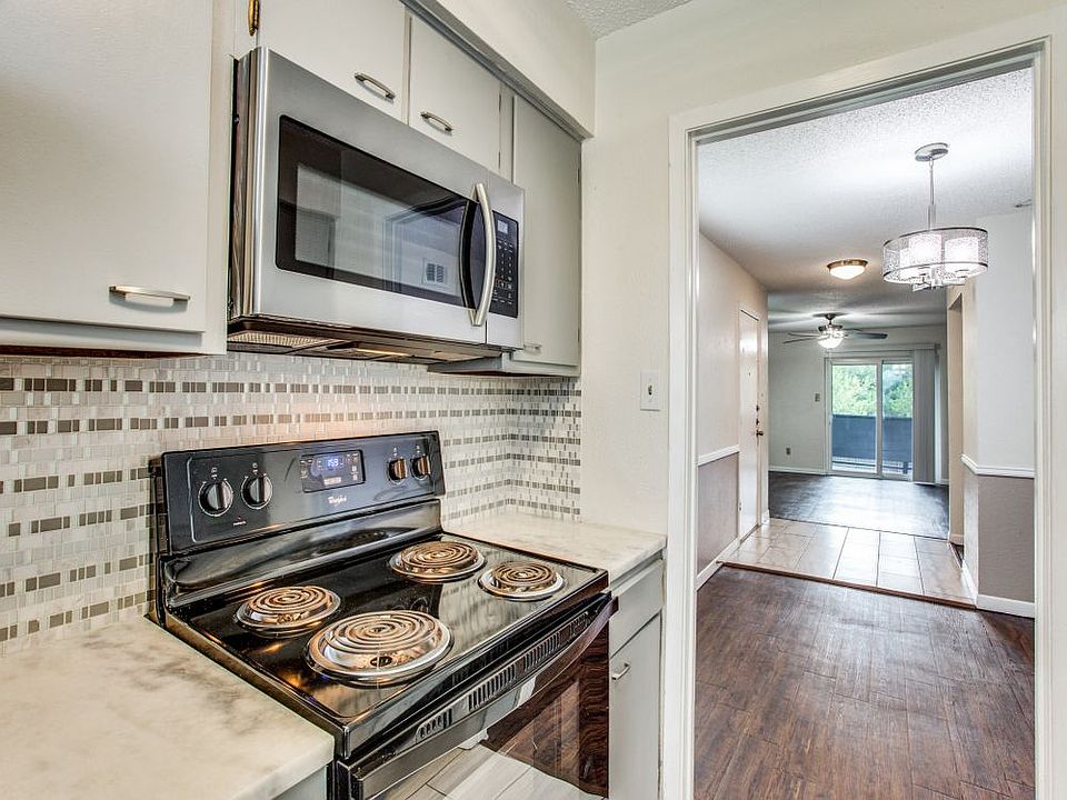 1st image of 6412 Woodway Dr APT B