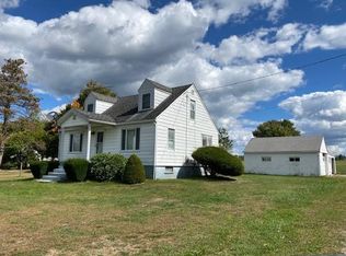 389 Ceylon Rd, Carmichaels, PA 15320