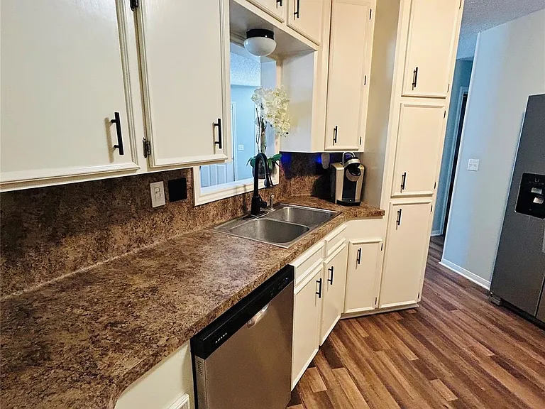 108 Creek Bend Ln — Photo 14