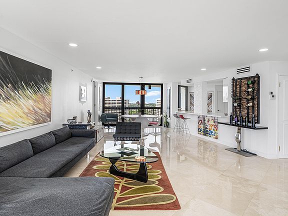 4th image of 4545 N Ocean Boulevard #18B
