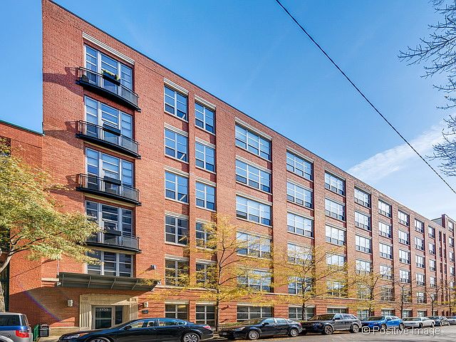 1st image of 1735 N Paulina St APT 315
