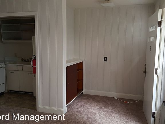 2nd image of 621 Park Ave APT 3