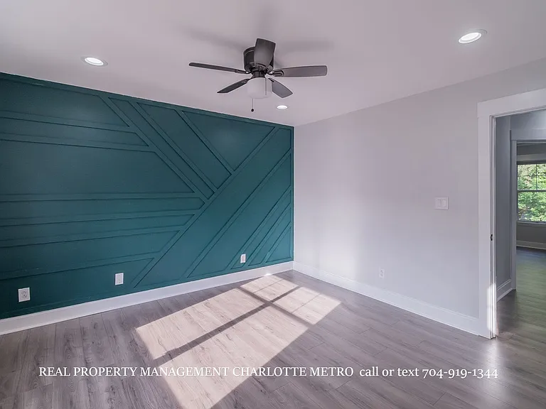 17429 Tuscany Ln — Photo 32