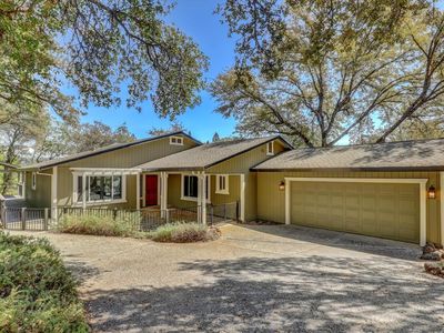 19590 Explorer Dr, Penn Valley, CA, 95946