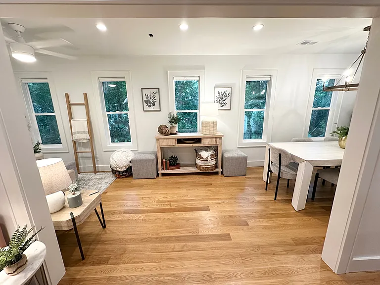 413 E Erie Ave — Photo 14