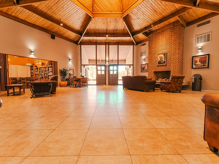 Community club house with saunas, pool tables, games room and library