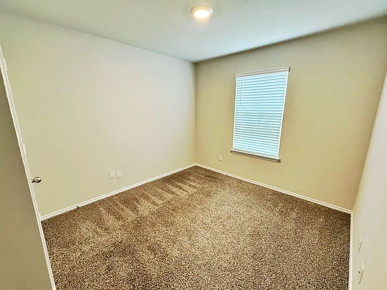 7100 Guadalupe Rd — Photo 7