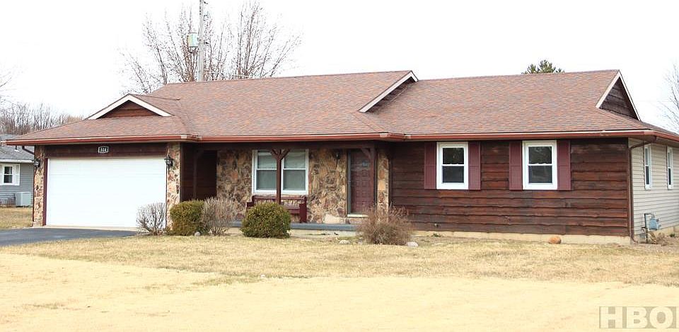 1st image of 514 Eisenhower Dr