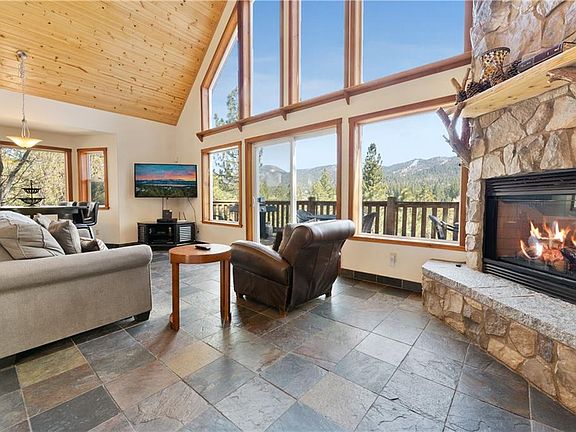 3rd image of 42639 Alta Vista Ave