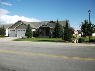 1112 N Country Club Dr, Deer Park, WA 99006