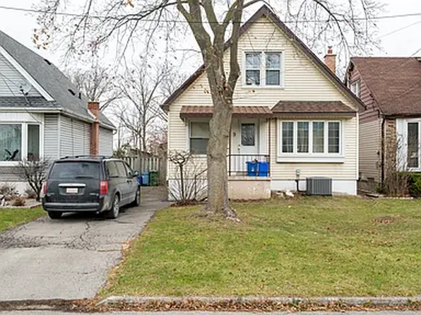 9 Cherry Rd #2, Hamilton, ON L8K 3V7