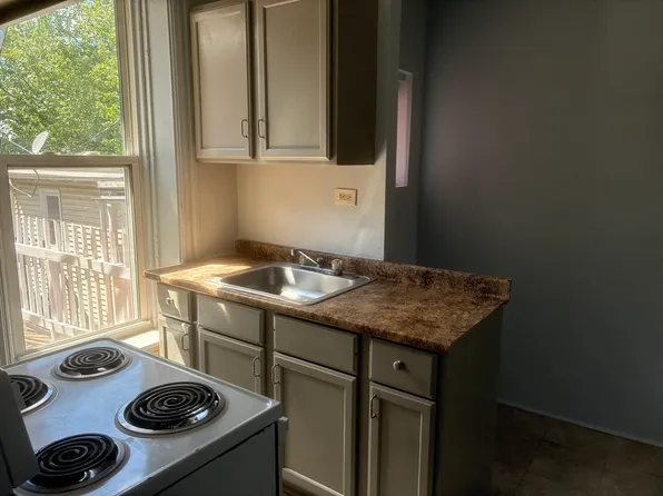 334 S Queen St APT 3, Lancaster, PA 17603