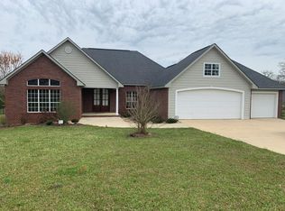 70 Red Autumn Ln NE, Brookhaven, MS 39601