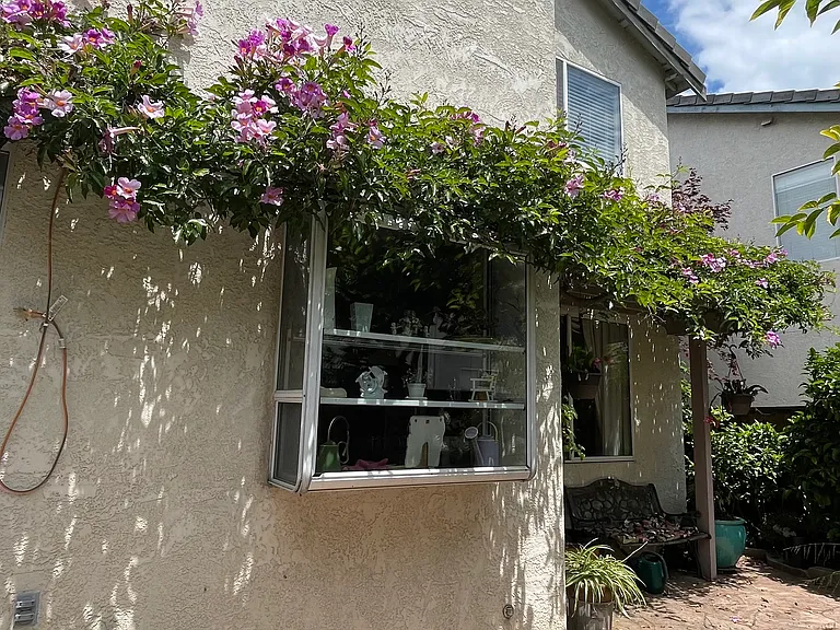 15680 Atlantus Ave — Photo 3