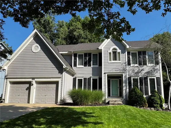 5114 W 156th St, Overland Park, KS 66224