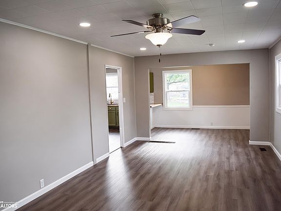 3rd image of 2301 Avenue E