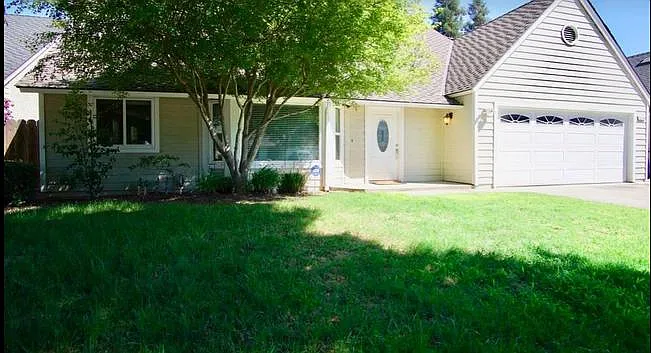 5374 N Aurora Ave photo 1