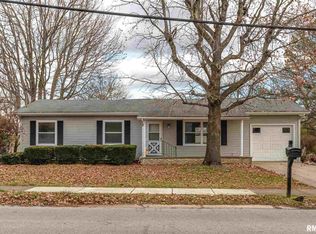 105 S Dixon Ave, Carbondale, IL 62901