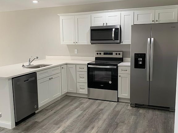 4th image of 7049 Brady Way #7049