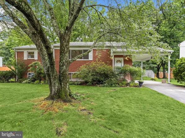 7018 96th Pl, Lanham, MD 20706