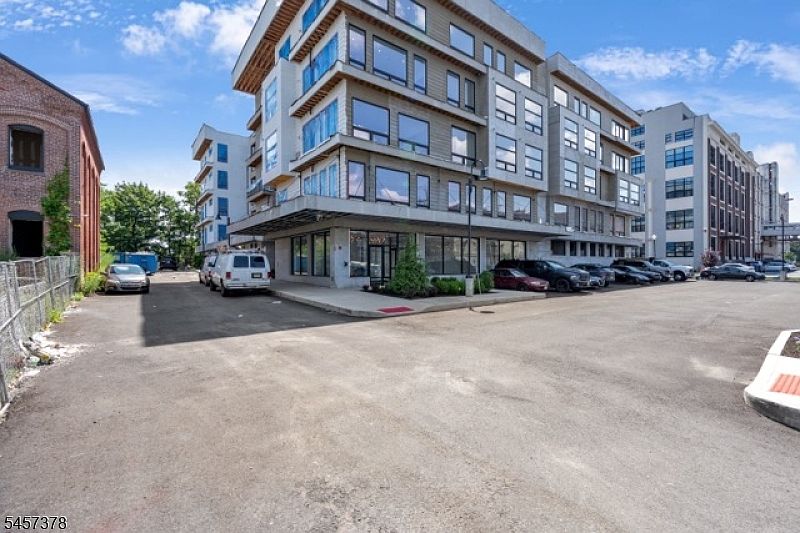 1st image of 127 South St #505