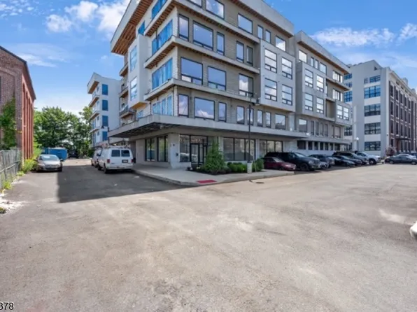 127 South St, Passaic, NJ