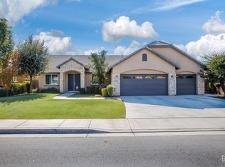 10615 Midge Dr, Bakersfield, CA 93314