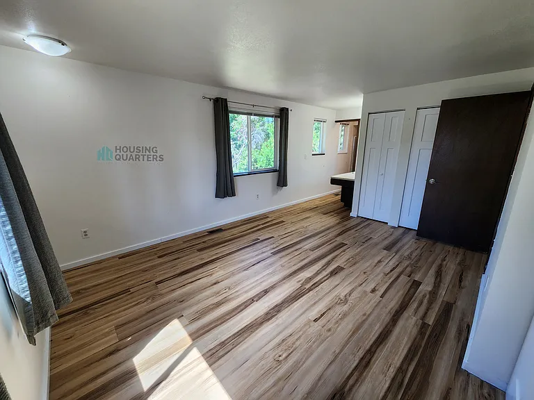 3318 S Bernard St — Photo 9