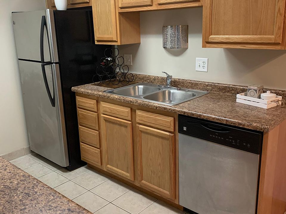 1st image of 2601 S 58th St APT 18