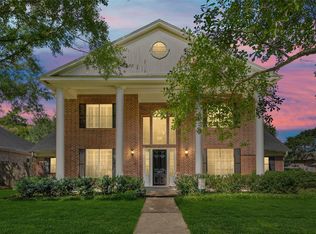 14911 Tupperglenn Dr, Houston, TX 77070