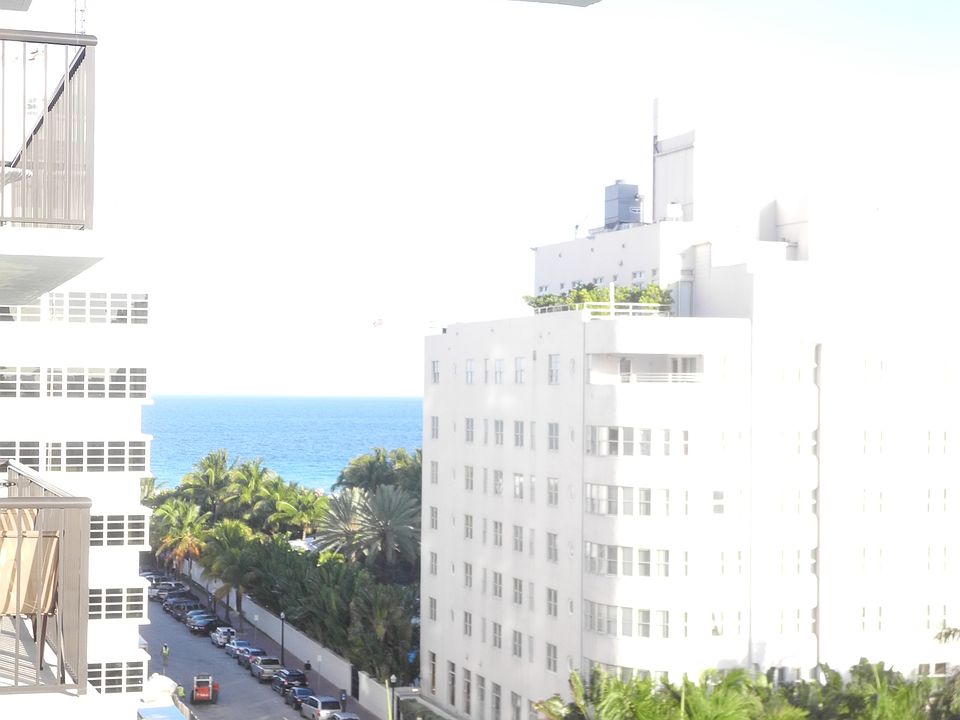 1st image of 1800 Collins Ave APT 9D
